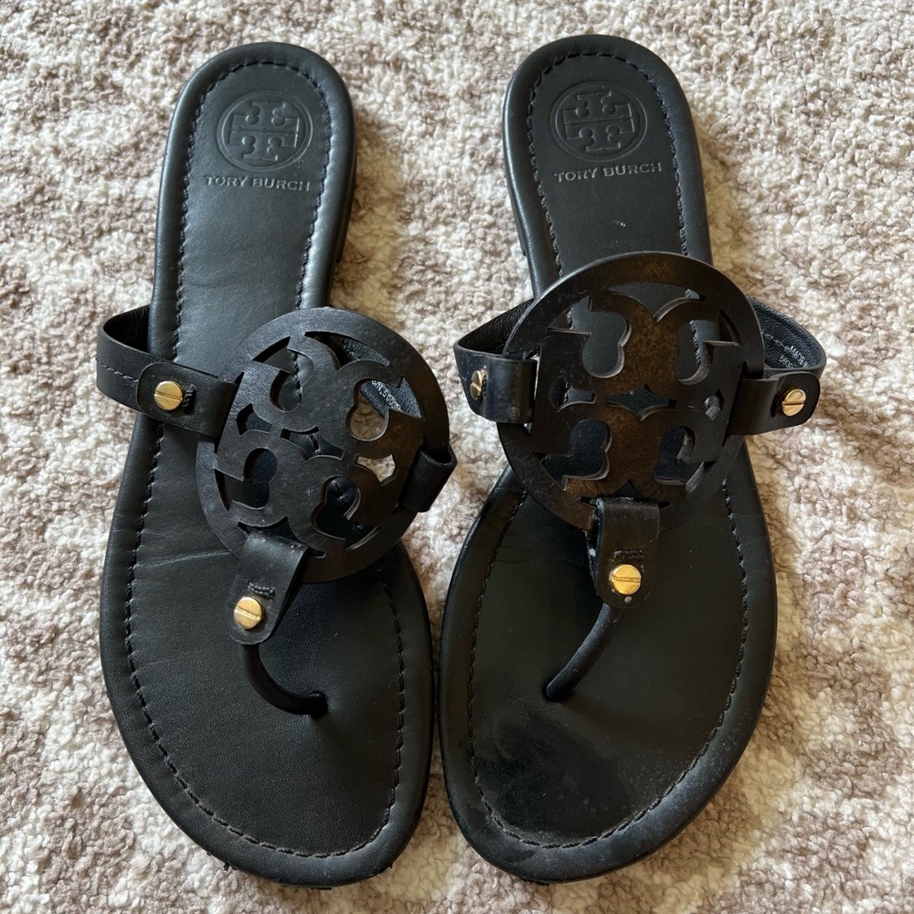 VGUC Womens size 9 Black leather Tory Burch Miller Sandals